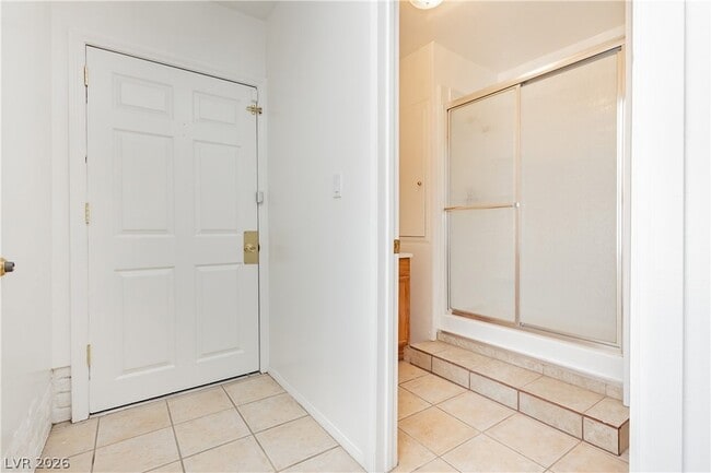 Building Photo - 3969 Manford Cir