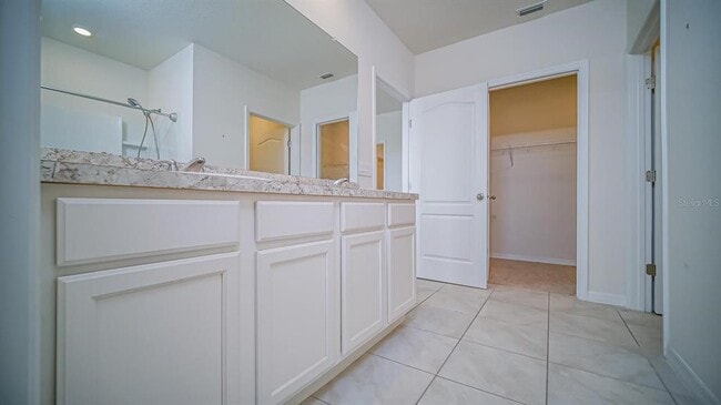 Building Photo - 326 Meadowbrook Blvd