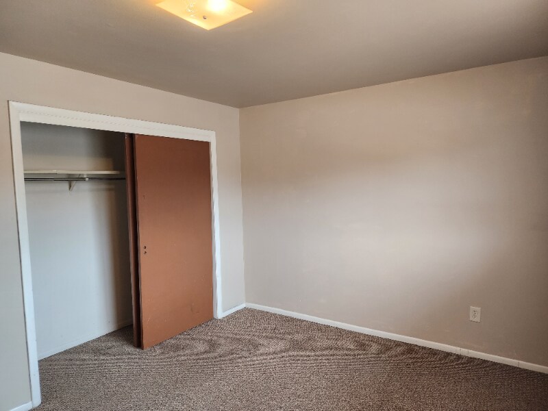 Building Photo - 4223 Forrest Hill Rd