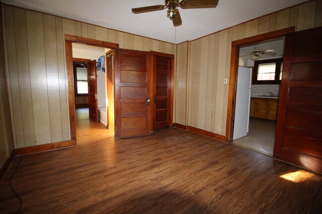 Building Photo - 57 Elmont Rd