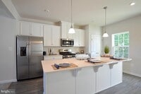 Building Photo - 528 Landing Dr