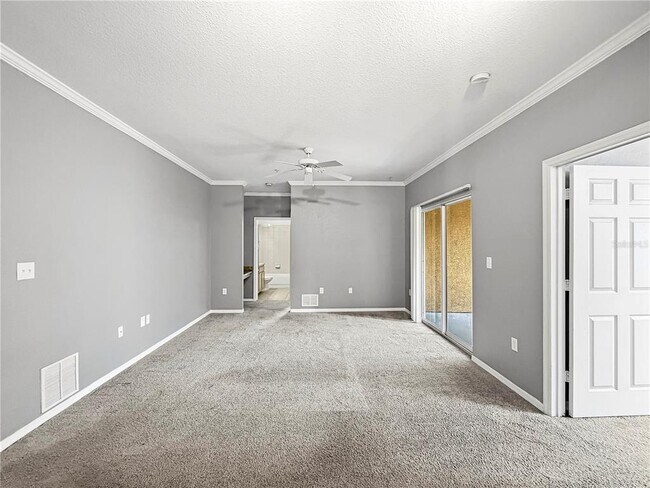 Building Photo - 10209 Courtney Palms Blvd
