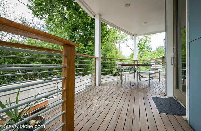 Building Photo - Fully Furnished Contemporary Residence in the Heart of Arlington