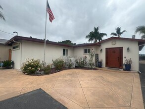 Building Photo - Beautiful Vista Home 3 bed / 3 bath / 1957...