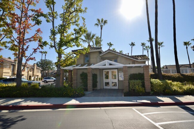 Building Photo - 3 Bedroom Montecido Condo with Amazing Views