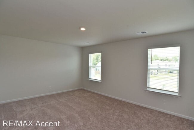 Building Photo - 4 br, 2.5 bath House - 192 Coby Lane