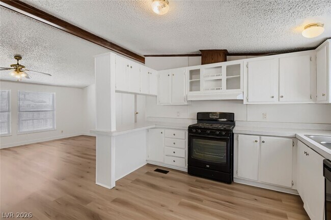 Building Photo - 6105 Berthelot Ln