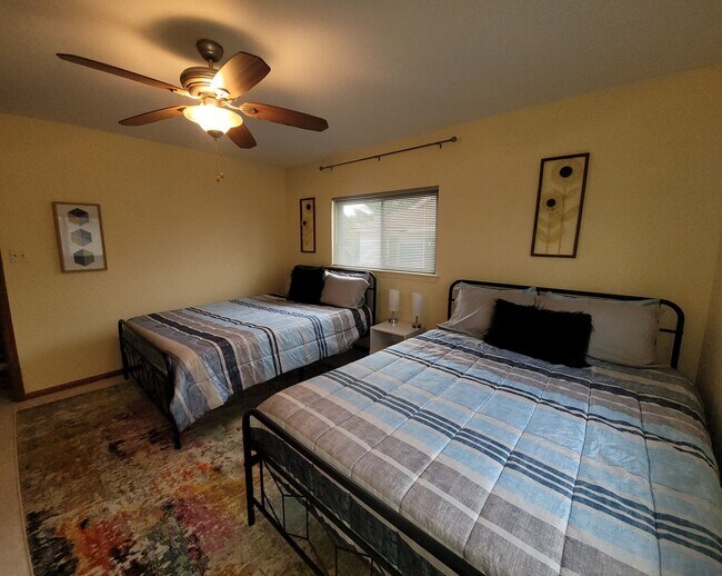 Building Photo - "Lakefront Living! Modern 3BR/2BA Home with Water Views & Private Dock