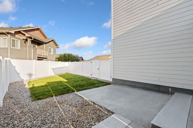 Building Photo - 7578 Little Fox Ln