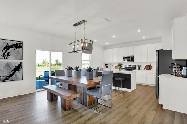 Building Photo - 16946 Daly Dr