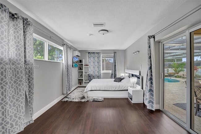 Building Photo - 2101 N 52nd Ave