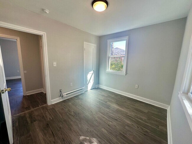 Building Photo - 716 Miller Rd