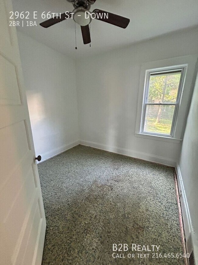 Building Photo - 2962 E 66th St