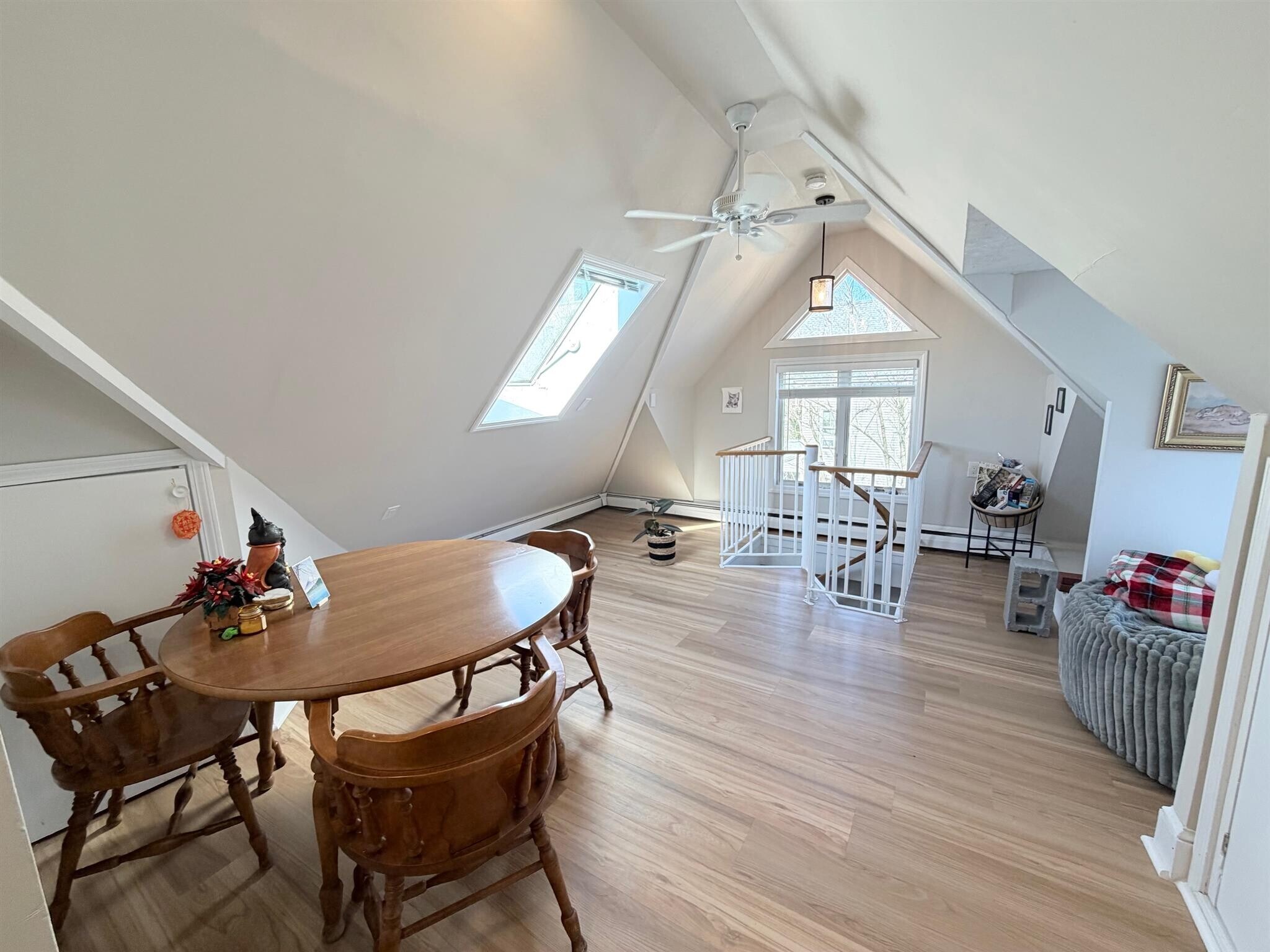 Building Photo - 72 College Ave