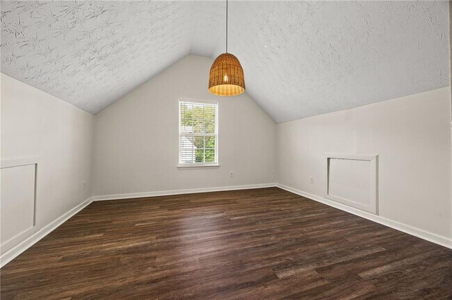 Building Photo - 211 Millstone Dr