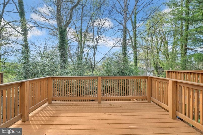 Building Photo - 7826 Mt Woodley Pl