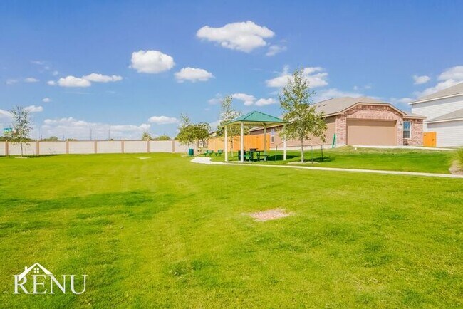 Building Photo - Coming Soon!