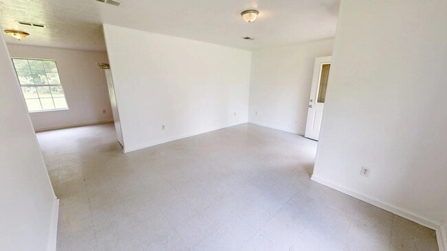 Building Photo - 1112 Pinder Ln