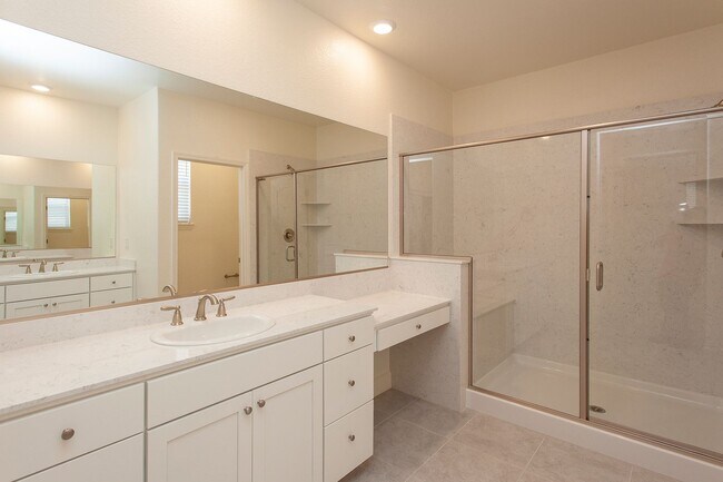 Building Photo - 6049 Red Sun Dr
