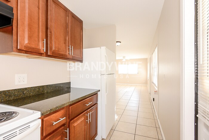 Building Photo - 4301 W Bay Ave