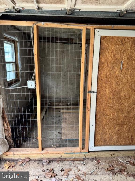 Building Photo - 85 Valley Rd