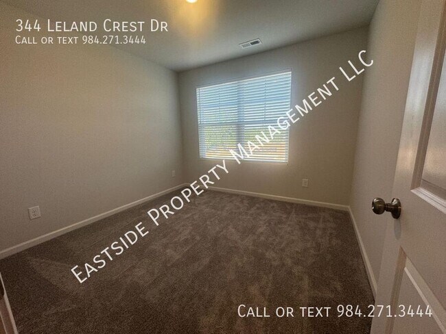 Building Photo - 344 Leland Crst Dr
