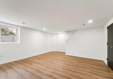 Building Photo - 917 Reverdy Rd