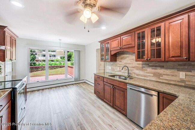 Building Photo - 107 Carteret Dr
