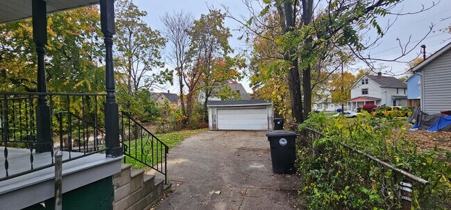 Building Photo - 7511 Indiana Ave