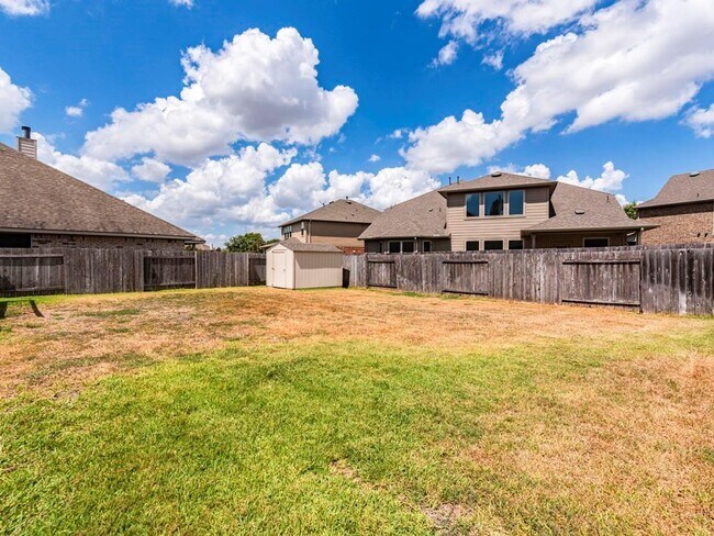 Building Photo - 13717 Field Spar Dr