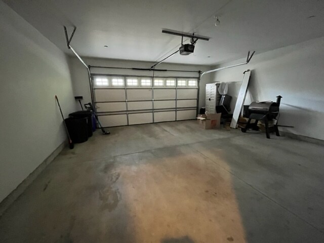Building Photo - 2265 Norhardt Dr