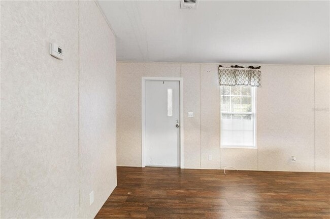 Building Photo - 419 N Chestnut Rd