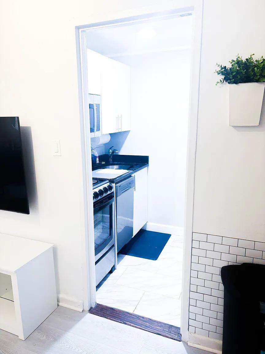 Building Photo - 2141 I St NW