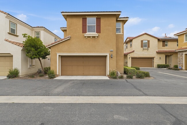 Building Photo - 26844 Albion Way