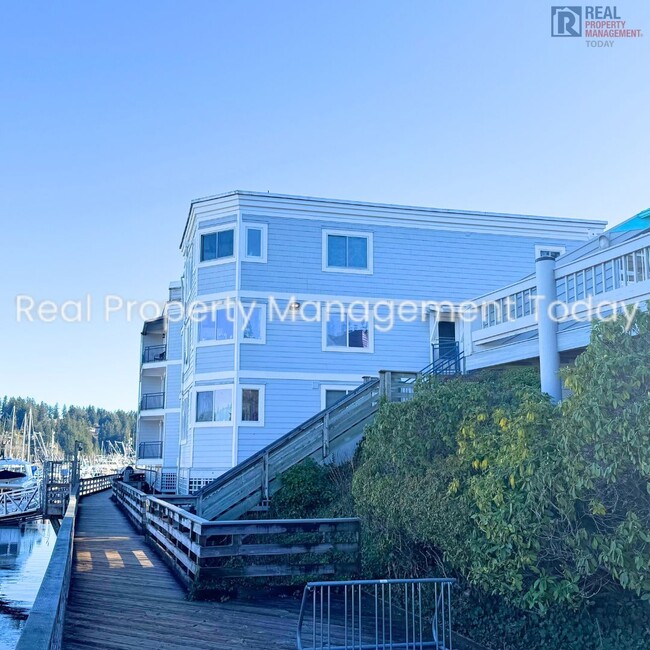 Building Photo - 2 Bedroom Condo in Gig Harbor!