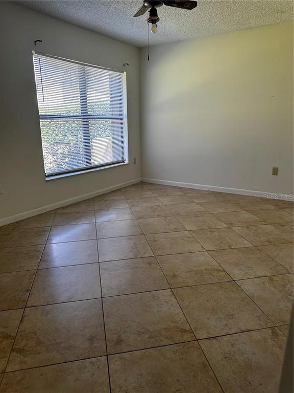 Building Photo - 3100 S Semoran Blvd