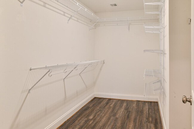 Building Photo - Beautiful Townhome in Arcona Community