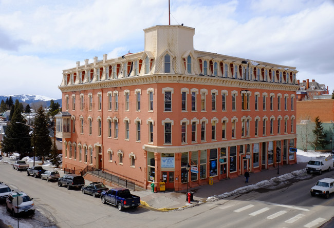 Building Photo - Tabor Grand Apartments