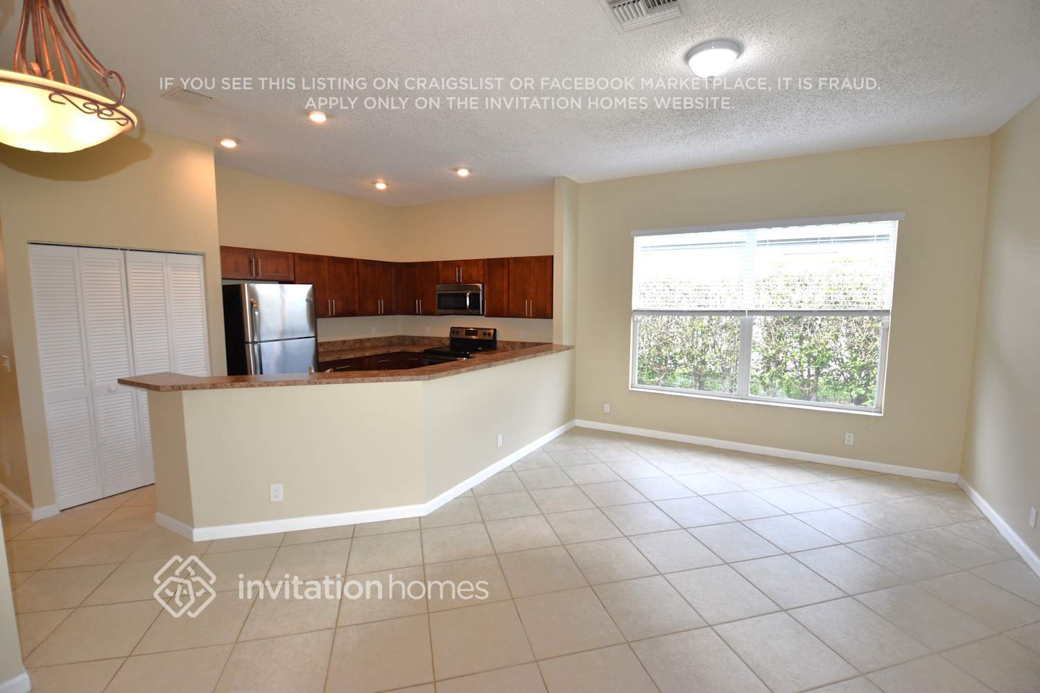 Building Photo - 7178 Catalina Isle Dr