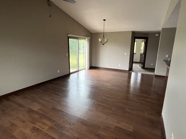 Building Photo - 836 Northview Ln