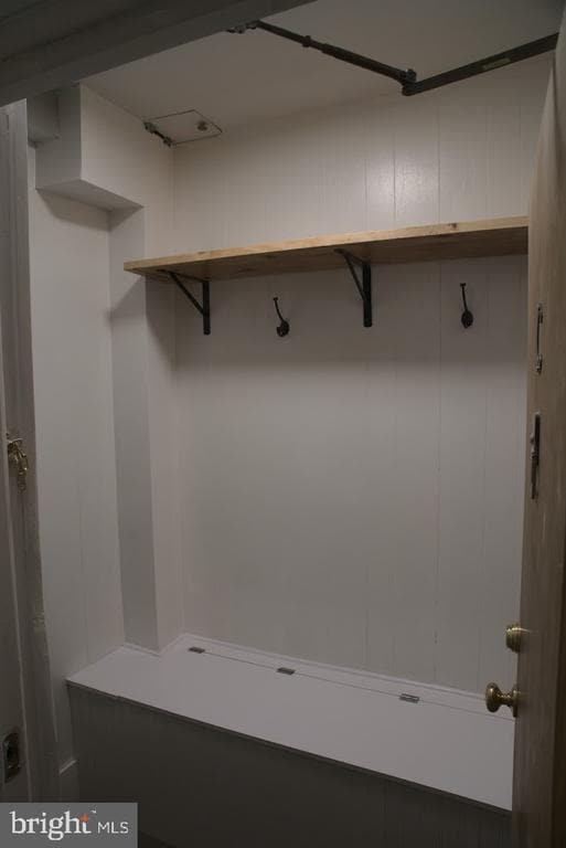 Building Photo - 410 Monmouth St