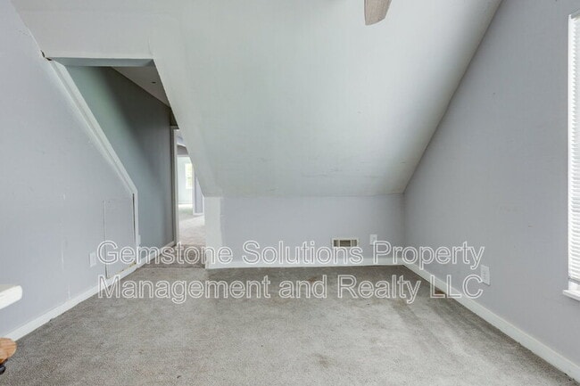 Building Photo - 2930 Primrose Cir