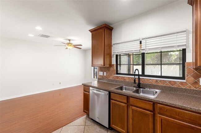 Building Photo - 13118 Logan Captiva Ln