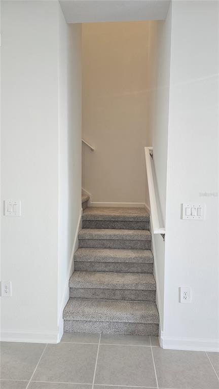 Building Photo - 2739 Skyline Lp