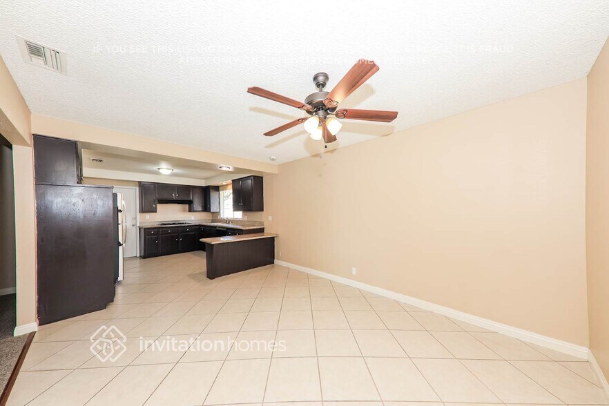 Building Photo - 41797 Royal Palm Dr