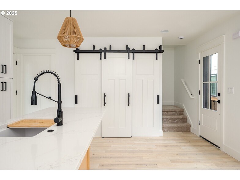 Building Photo - 4103 SE Olsen St