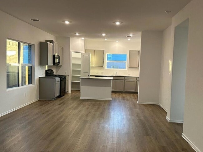 Building Photo - 336 Canley Lp