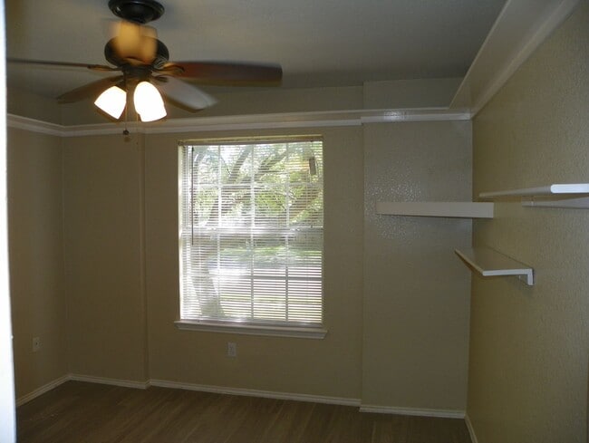 Building Photo - Welcome to this charming Centex home locat...