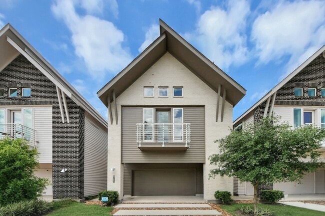 Building Photo - 1044 Homer St