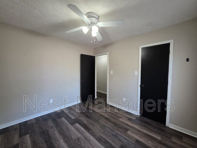 Building Photo - 4491 Briton Ct